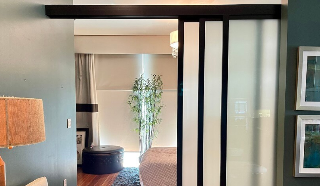 sliding door ruang sempit