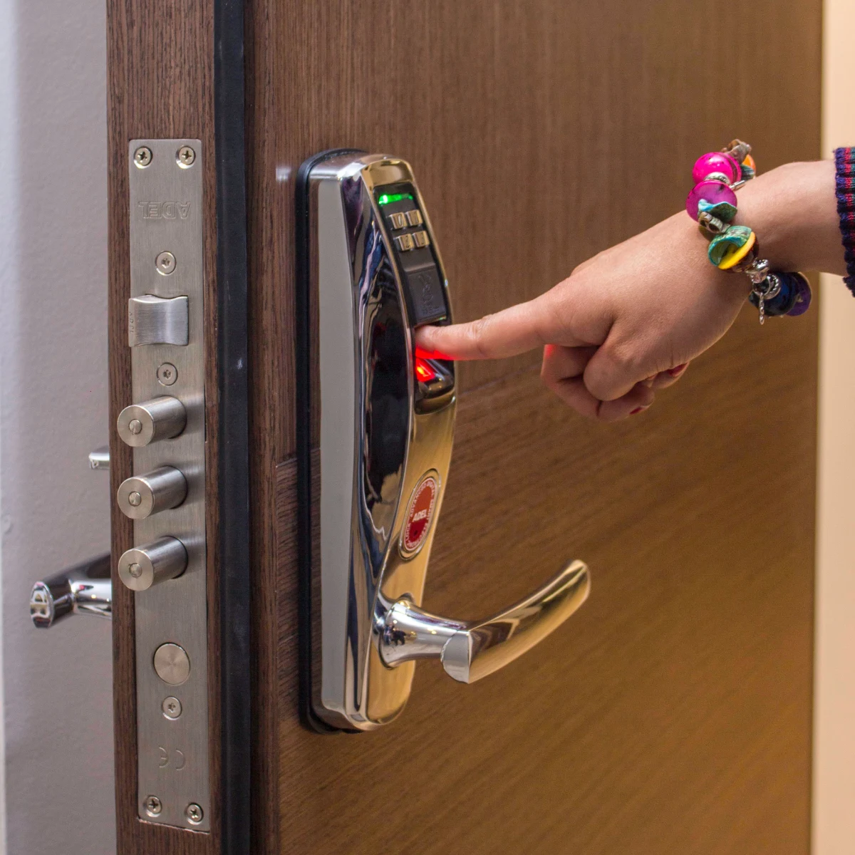 smart-digital-door-lock